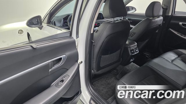 Hyundai Sonata 2020 — photo 18