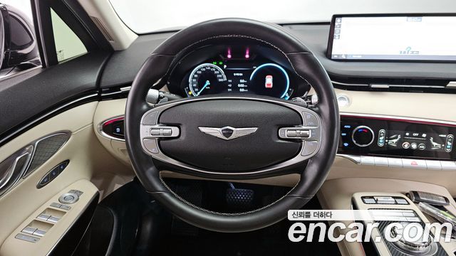 Genesis GV70 2022 — photo 18