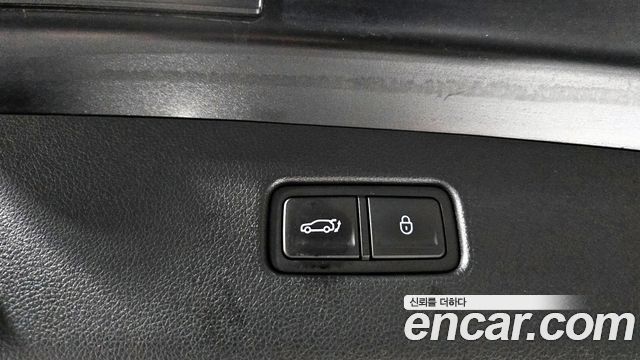 Genesis GV70 2022 — photo 23