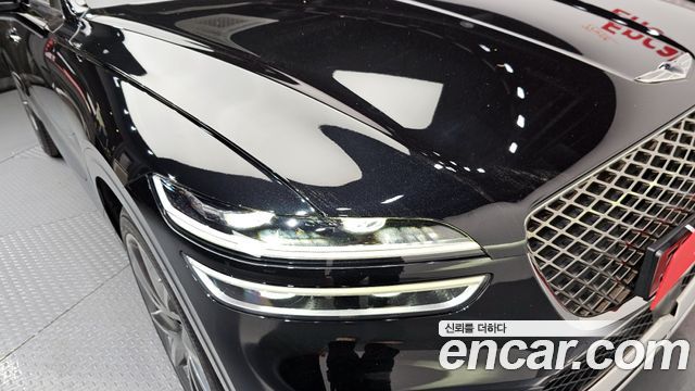 Genesis GV70 2022 — photo 8