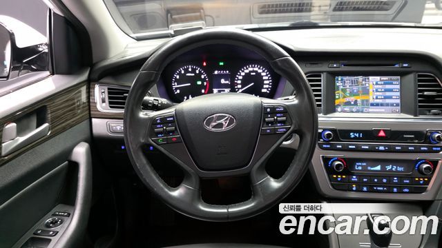 Hyundai Sonata 2015 — photo 13