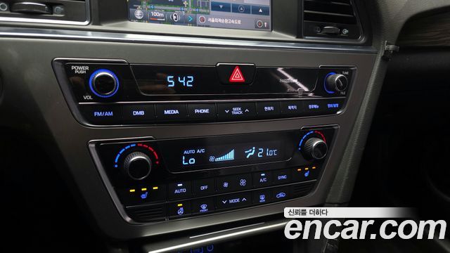 Hyundai Sonata 2015 — photo 17
