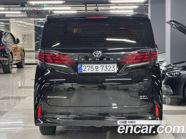 Toyota Alphard 2024 — photo 3