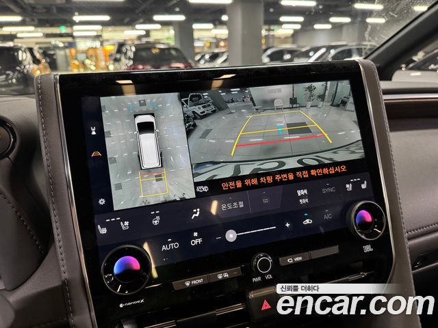 Toyota Alphard 2024 — photo 8