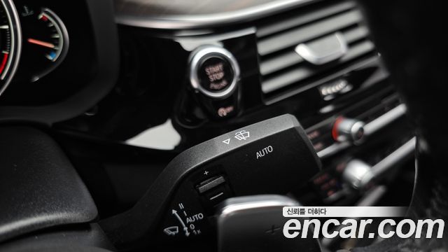 BMW 5-Series 2017 — photo 23