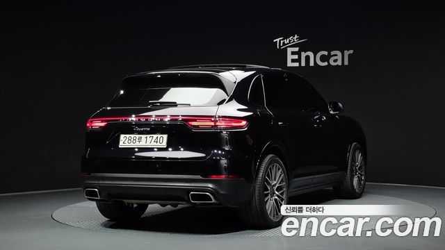 Porsche Cayenne 2020 — photo 2