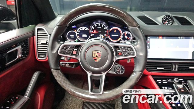 Porsche Cayenne 2020 — photo 19