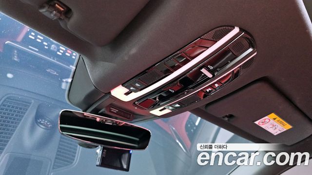Porsche Cayenne 2020 — photo 27