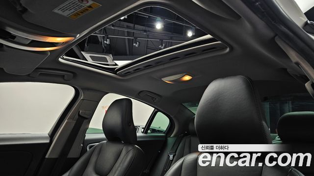 Volvo S60 2014 — photo 15