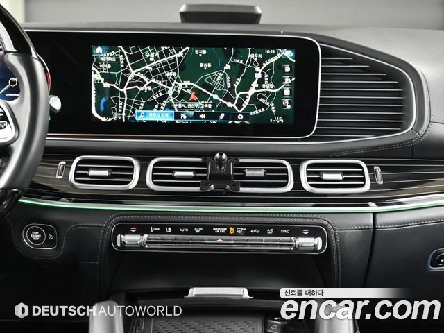 Mercedes-Benz GLS-Class 2021 — photo 14