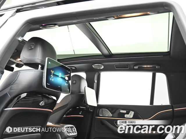 Mercedes-Benz GLS-Class 2021 — photo 18