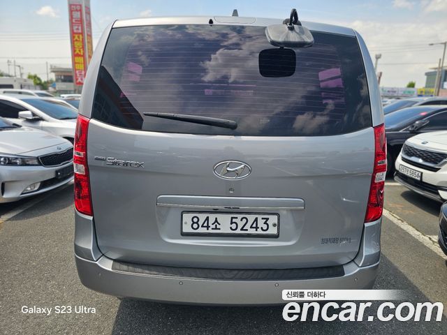 Hyundai Starex 2018 — photo 5