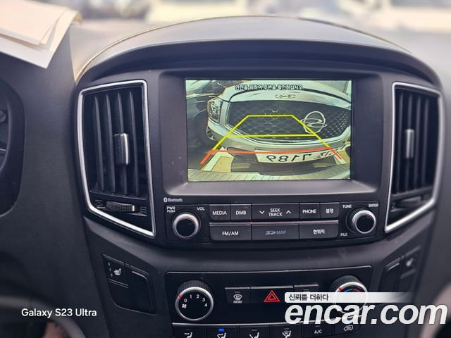 Hyundai Starex 2018 — photo 12