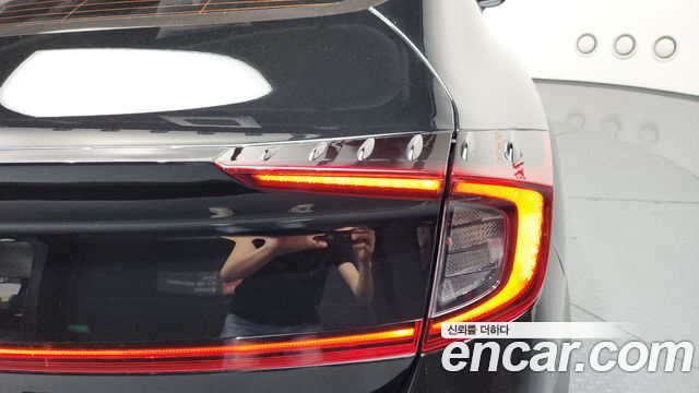 Hyundai Sonata 2020 — photo 9