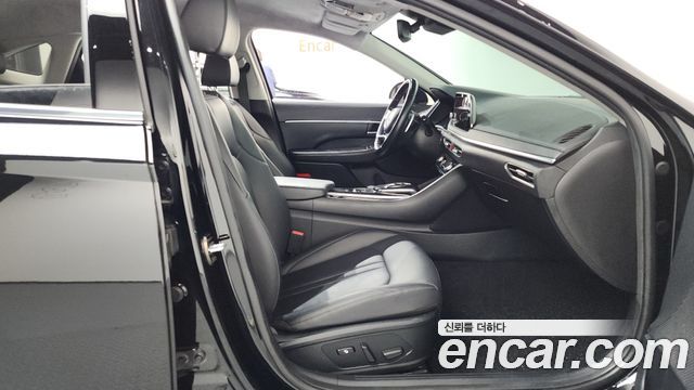 Hyundai Sonata 2020 — photo 16