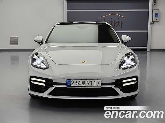 Porsche Panamera 2021 — photo 2