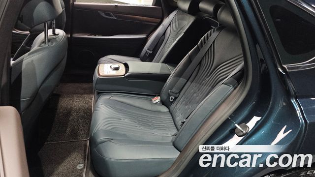 Genesis G80 2023 — photo 11