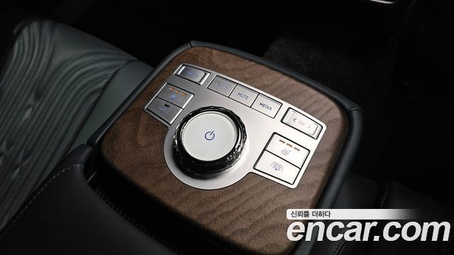 Genesis G80 2023 — photo 14