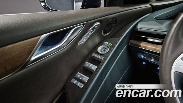 Genesis G80 2023 — photo 19