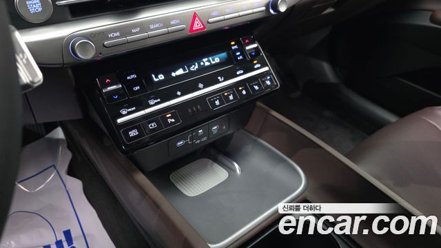 Hyundai Grandeur 2023 — photo 17