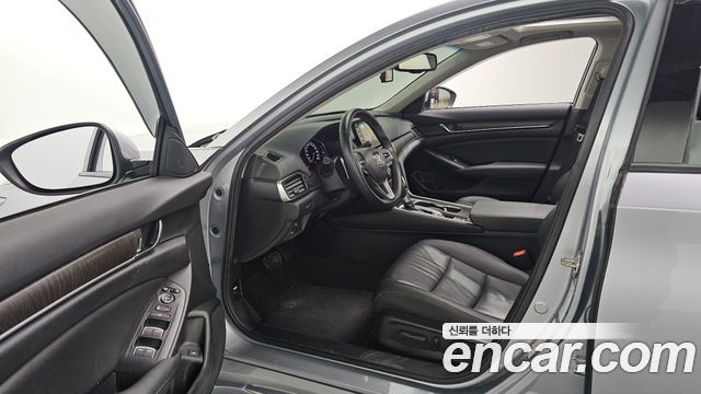 Honda Accord 2019 — photo 13
