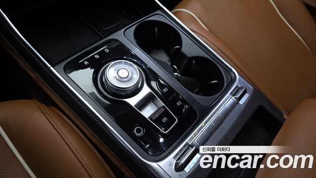 Kia Canival 2025 — photo 9