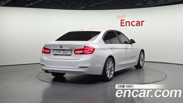 BMW 3-Series 2018 — photo 2