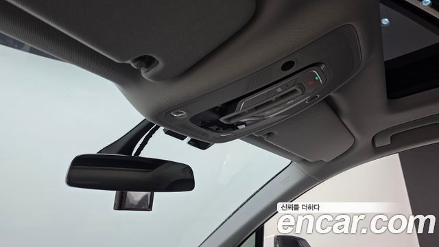 Audi Q7 2019 — photo 17