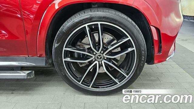 Mercedes-Benz GLS-Class 2023 — photo 7