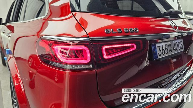 Mercedes-Benz GLS-Class 2023 — photo 9