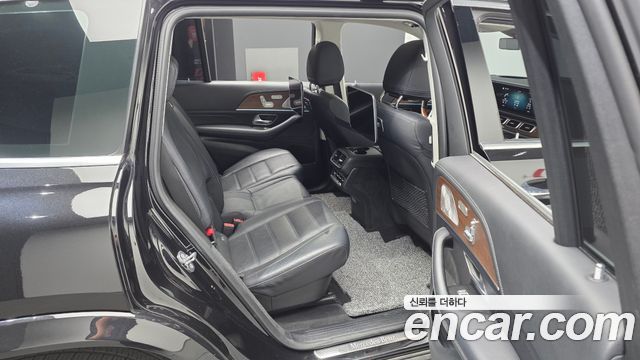 Mercedes-Benz GLS-Class 2020 — photo 11