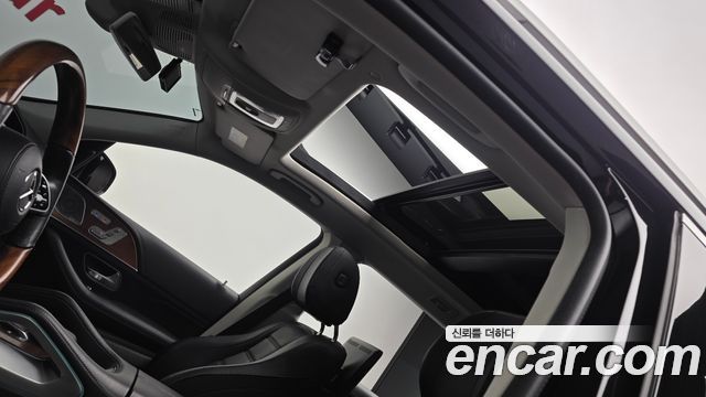 Mercedes-Benz GLS-Class 2020 — photo 19
