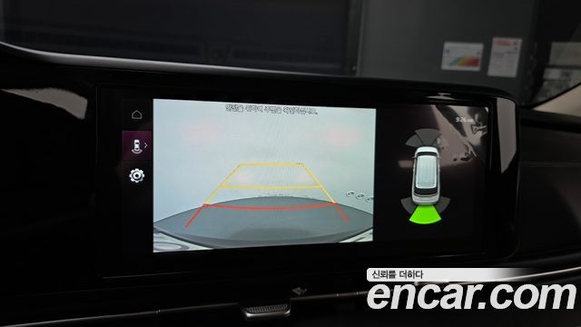 Kia Canival 2023 — photo 17