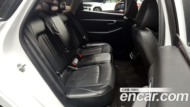 Hyundai Sonata 2021 — photo 11