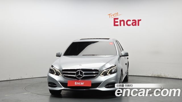 Mercedes-Benz E-Class 2014 — photo 3