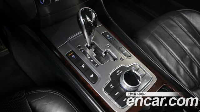 Hyundai Equus 2012 — photo 9