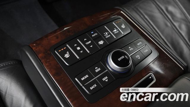Hyundai Equus 2012 — photo 11