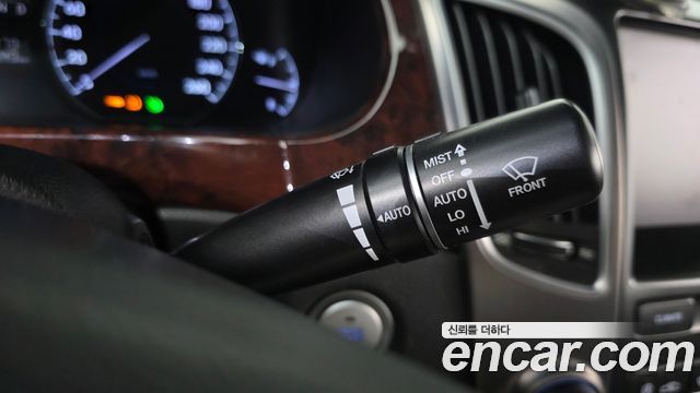 Hyundai Equus 2012 — photo 19
