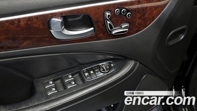 Hyundai Equus 2012 — photo 20