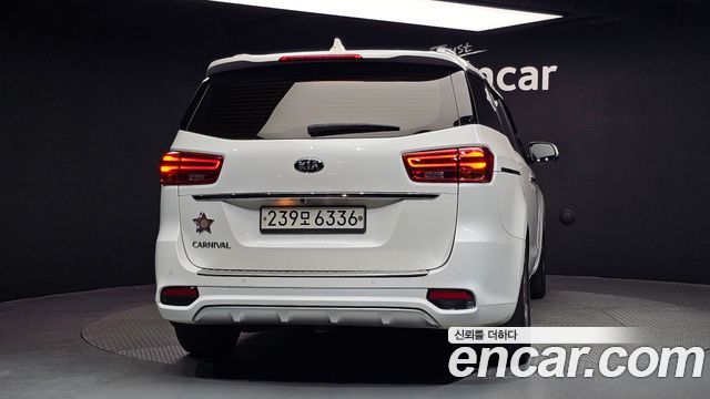 Kia Canival 2019 — photo 4