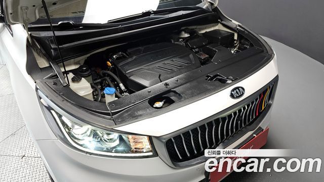 Kia Canival 2019 — photo 6