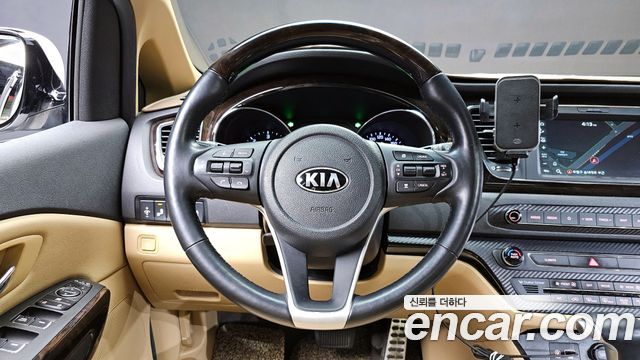 Kia Canival 2019 — photo 19