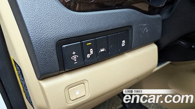 Kia Canival 2019 — photo 23
