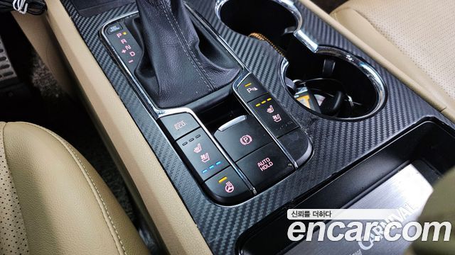 Kia Canival 2019 — photo 30