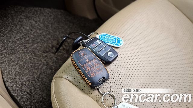 Kia Canival 2019 — photo 31