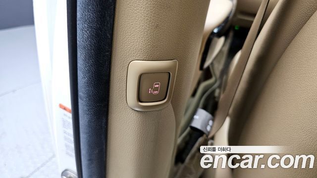 Kia Canival 2019 — photo 32