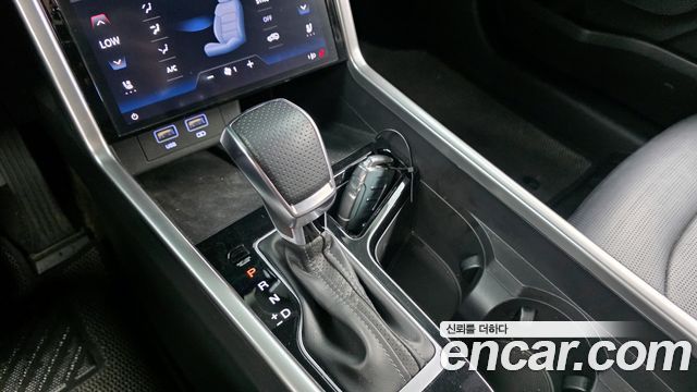 KG Mobility Torres 2023 — photo 12