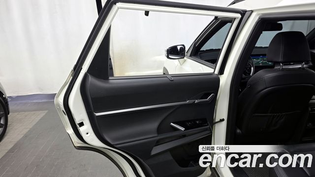 KG Mobility Torres 2023 — photo 15
