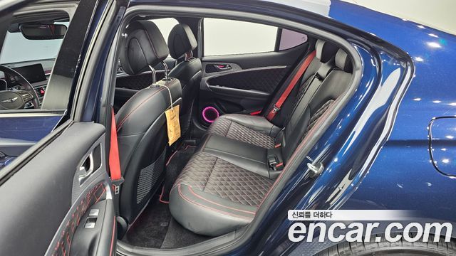 Genesis G70 2021 — photo 11