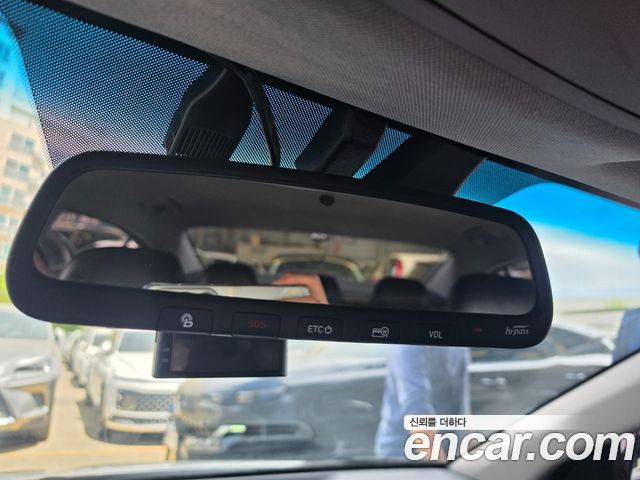 Hyundai AVANTE 2019 — photo 17